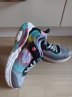 Dívčí boty Skechers- svítí - 6