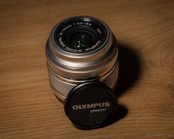 Olympus PEN E-PL6 – kompletní set 2 objektivy + blesk + braš - 6