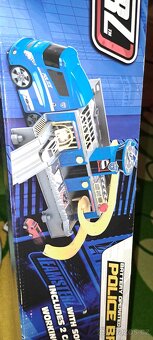 Auto policejní naklaďák - 6