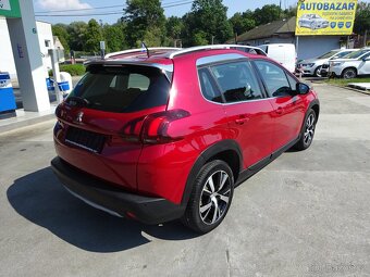 Peugeot 2008 1,2 i - 6