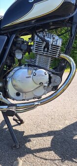 Suzuki GN 125 - 6