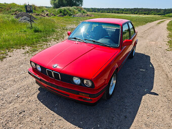 BMW E30 Coupe,1.8IS 100KW,manual,plasťák,Brillantrot,nádhern - 6