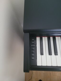 Digitální piano YAMAHA YDP-144 B se židlí - 6