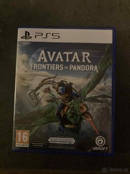 PS5 s mechanikou a hrama + 2TB externí uložiště - 6