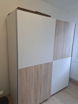 šatní skříň - 6