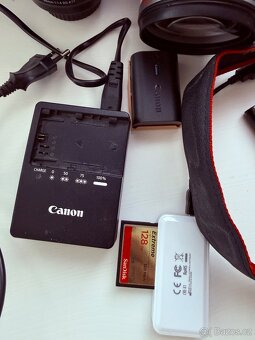 Canon 5D Mark IV + objektivy + příslušenství + batoh - 6