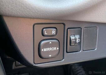 Toyota Yaris 1.5i HYBRID AUTOMAT odp.DPH automat 54 kw - 6