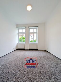 Pronájem moderně zrekonstruovaného bytu 3+1 v centru Českých - 6