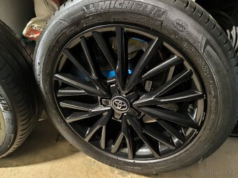 ALU kola Toyota C HR 5x114,3 R18 Originál, pneu Michelin 6mm - 6
