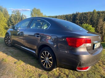 Toyota Avensis 1,6 benzin - 6