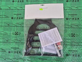 Milotec 177P kryty zadních světel černé pro lak Škoda Octavi - 6