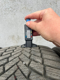 235/40R19 zimní pneu BRIDGESTONE BLIZZAK LM005 - 6