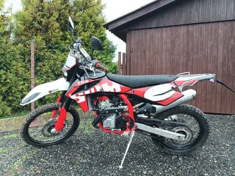 SWM Enduro RS125R - 6