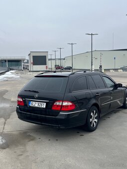 Mercedes E270 - 6