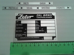 sada štítků Zetor 2011,2511,3011,3511,3545,4011,3017 - 6