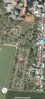 Zahrádka s dřevěnou chatkou v zahrádkářské kolonii v Uničově - 6