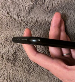 iPhone XR - 6