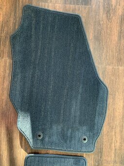 textilní koberce originál Volvo V70 / XC70 (2008-2016) - 6