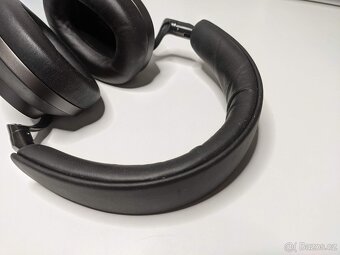 Sluchátka Bowers & Wilkins Px8 černá - 6