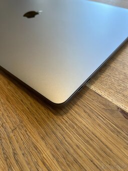 MacBook Pro 2019 | i9 | 90% baterie | záruka 12 měsíců - 6
