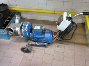 PRODÁM pálenici 220/130 litrů, otop plyn - 6