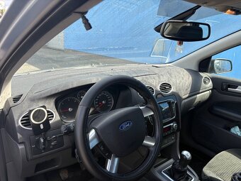 Ford Focus 1.8tdci ghia - 6