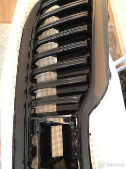 Predni maska Skoda Superb 3 facelift sportline - 6