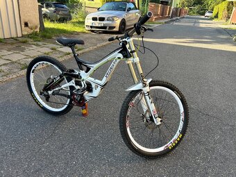 Sjezdové kolo specialized demo 8 I - 6