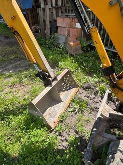 JCB 8015 - 6