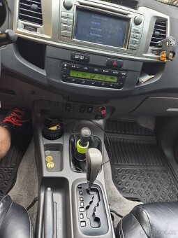Prodám Toyota Hilux 3.0D-4D 4WD automat - 6