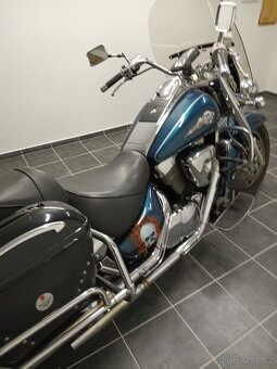 Suzuki Intruder VL 1500 - 6