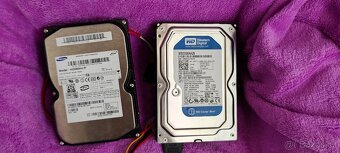 Pevné disky i s kabeláží pro připojení v PC - 6