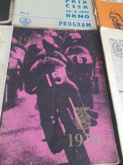 Programy závodu..11x - 6