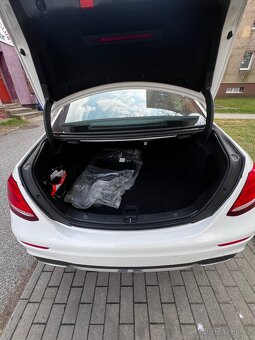 Mercedes Benz E-class - 6