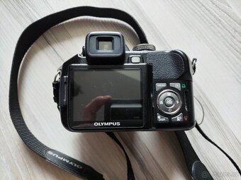 Zrcadlovka Olympus SP-560UZ - 6