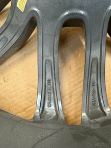 1 ks Alu disk Originál Jaguar F-Type Gyrodyne 10.5J x20 ET38 - 6