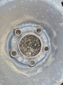 Zimní kola 215/60 R16 - 6