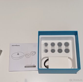 Soundcore A40 – nová bezdrátová sluchátka, nepoužitá
- 6