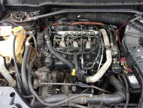 Peugeot 4007 - 6
