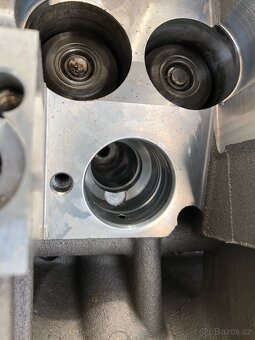 Hlava motoru 1.9tdi/2.0tdi 038103373R - 6