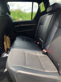 Toyota Hilux - 6