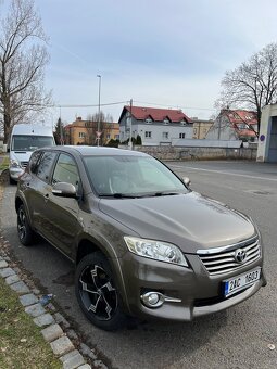 Toyota Rav 4 - 6