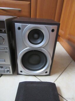 Nabízím minivěž Panasonic SA-PM15. Radio hraje pěkně a přehr - 6