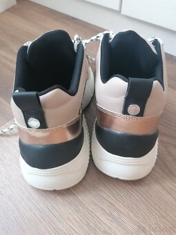 Nové dámské /dívčí boty Steve Madden - 6
