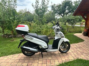 Kymco People GT 300i - 6