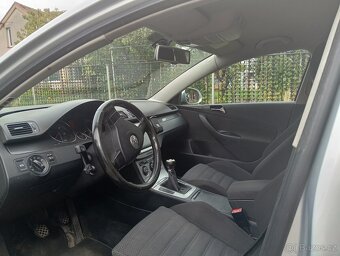 Wolkswagen Pasat B6 2.0 TDI 103 kW rv 2007 - 6