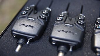 SADA SIGNALIZÁTORŮ NECO CARP 4+1 F104 - 6