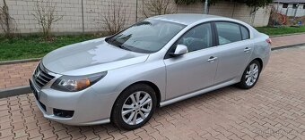 Renault Latitude 2.0dci - 6