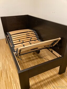 Postel s polohovacím roštěm - 6