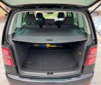 Touran 2.0 TDI 103kW motor BMM, výbava HIGHLINE - 6
